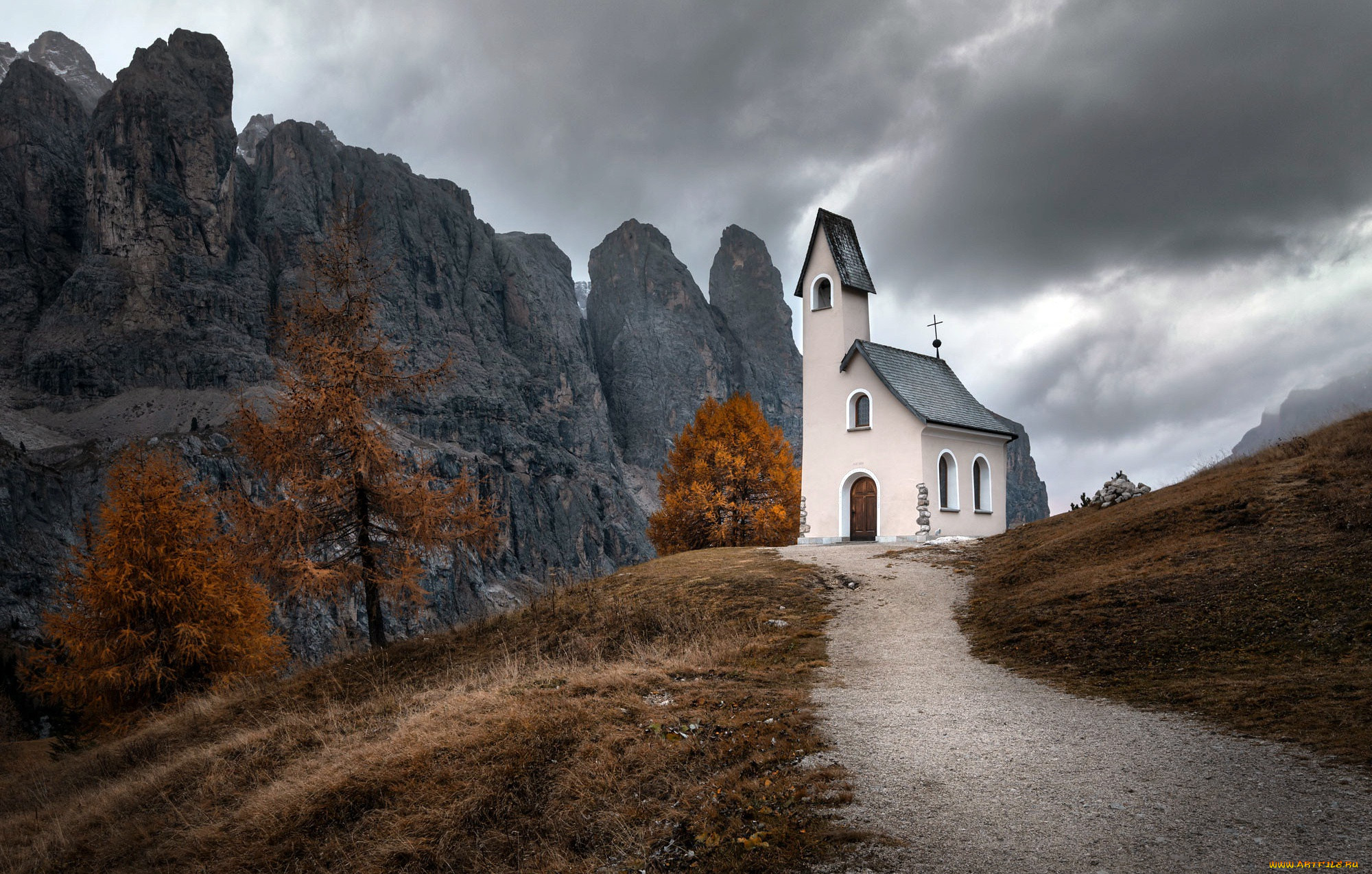 Church fall. Доломитовые Альпы Seceda. Церковь в горах фото. Сцена Eagle Mountain Church International. Обои Церковь.